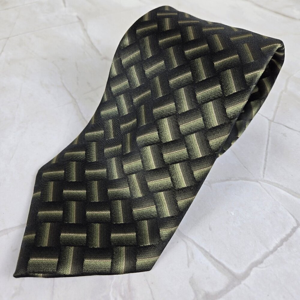 J Ferrar 100% Silk Men's Tie Black & Gold Basketweave Pattern